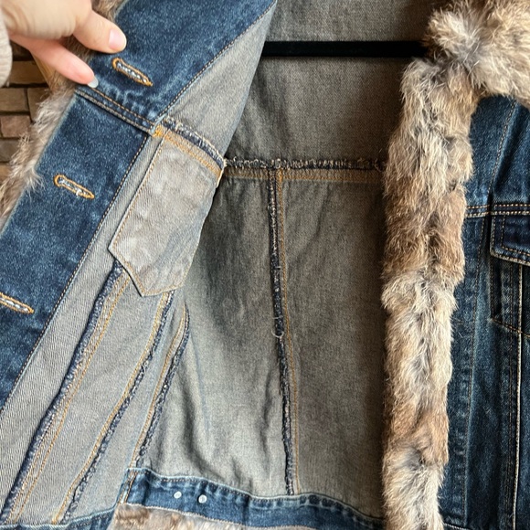 Denim vest with real rabbit fur collar - women’s - Picture 4 of 5